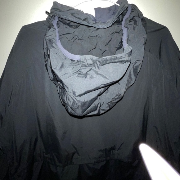Men’s lululemon windbreaker jacket - Picture 2 of 11